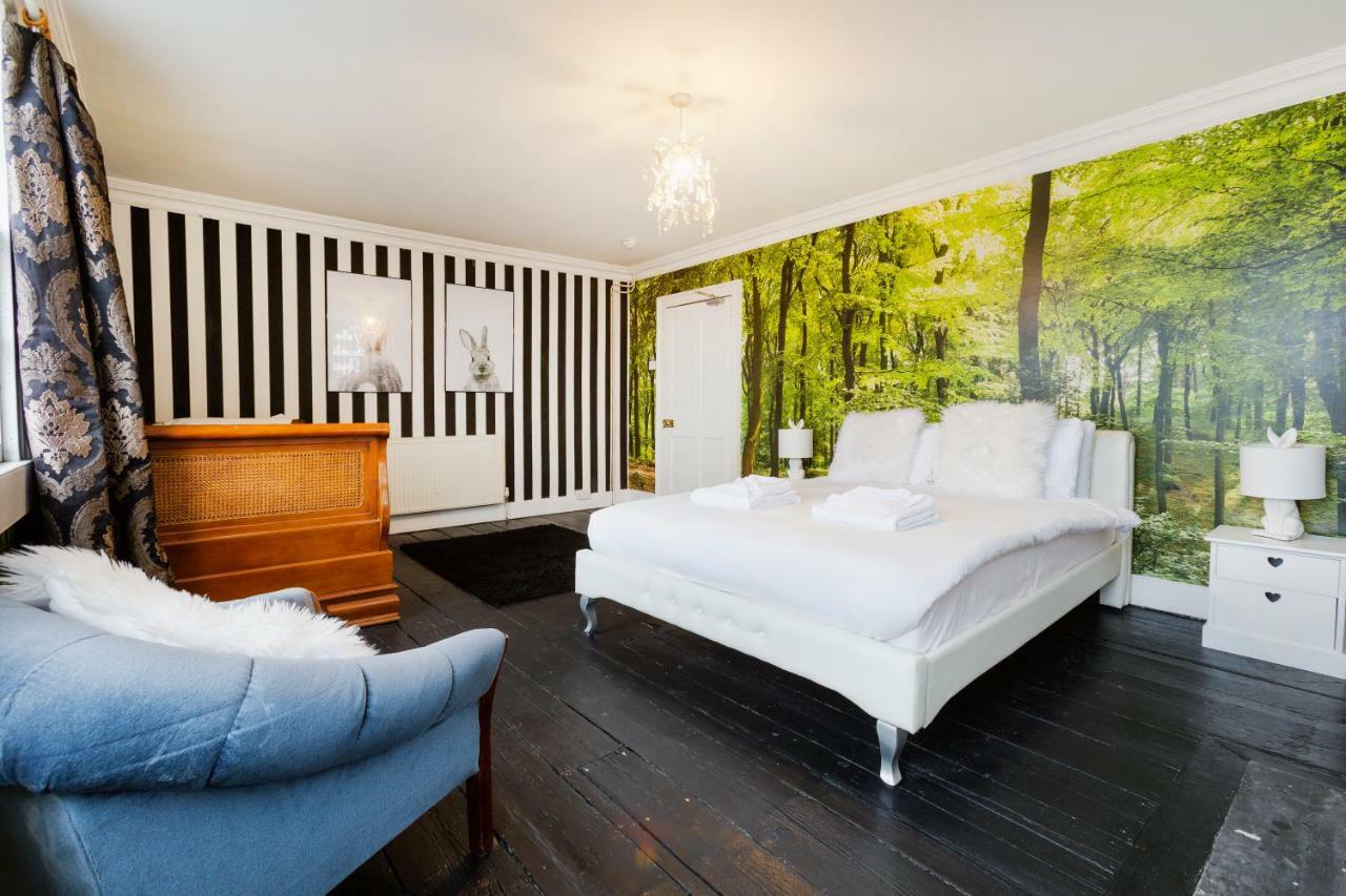 The Wonderland Townhouse - Alice In Wonderland 7Bdr Home Bath Eksteriør bilde