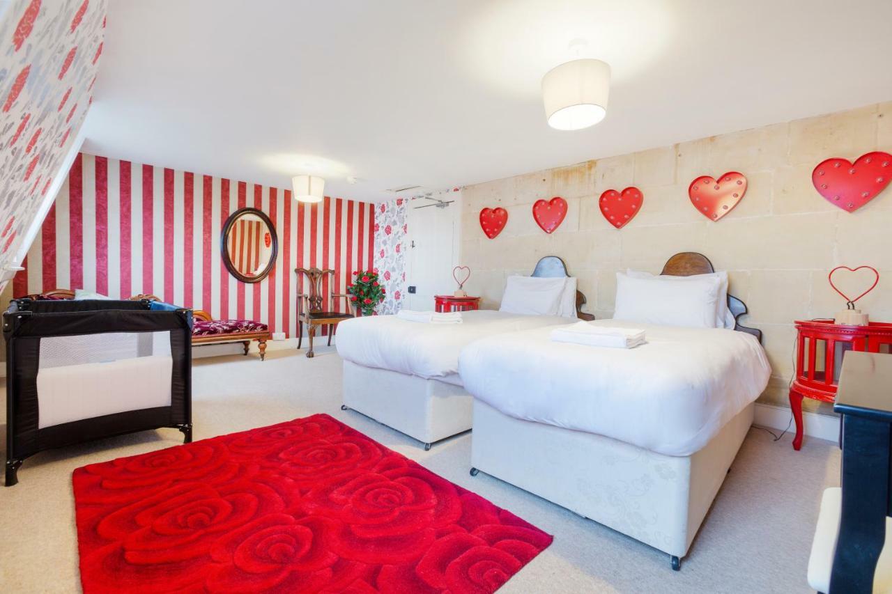 The Wonderland Townhouse - Alice In Wonderland 7Bdr Home Bath Eksteriør bilde